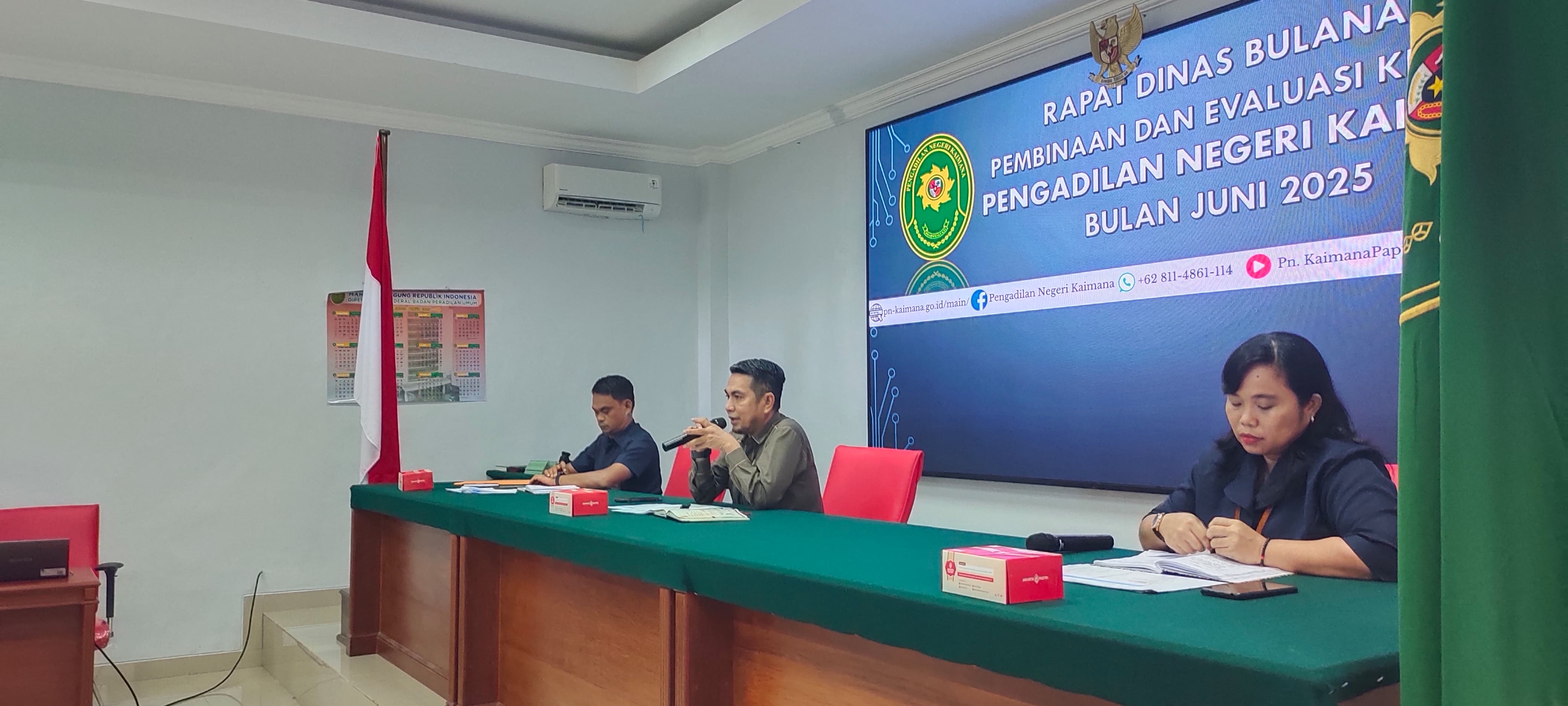 Rapat Evaluasi Kinerja Bulan Juni 2025