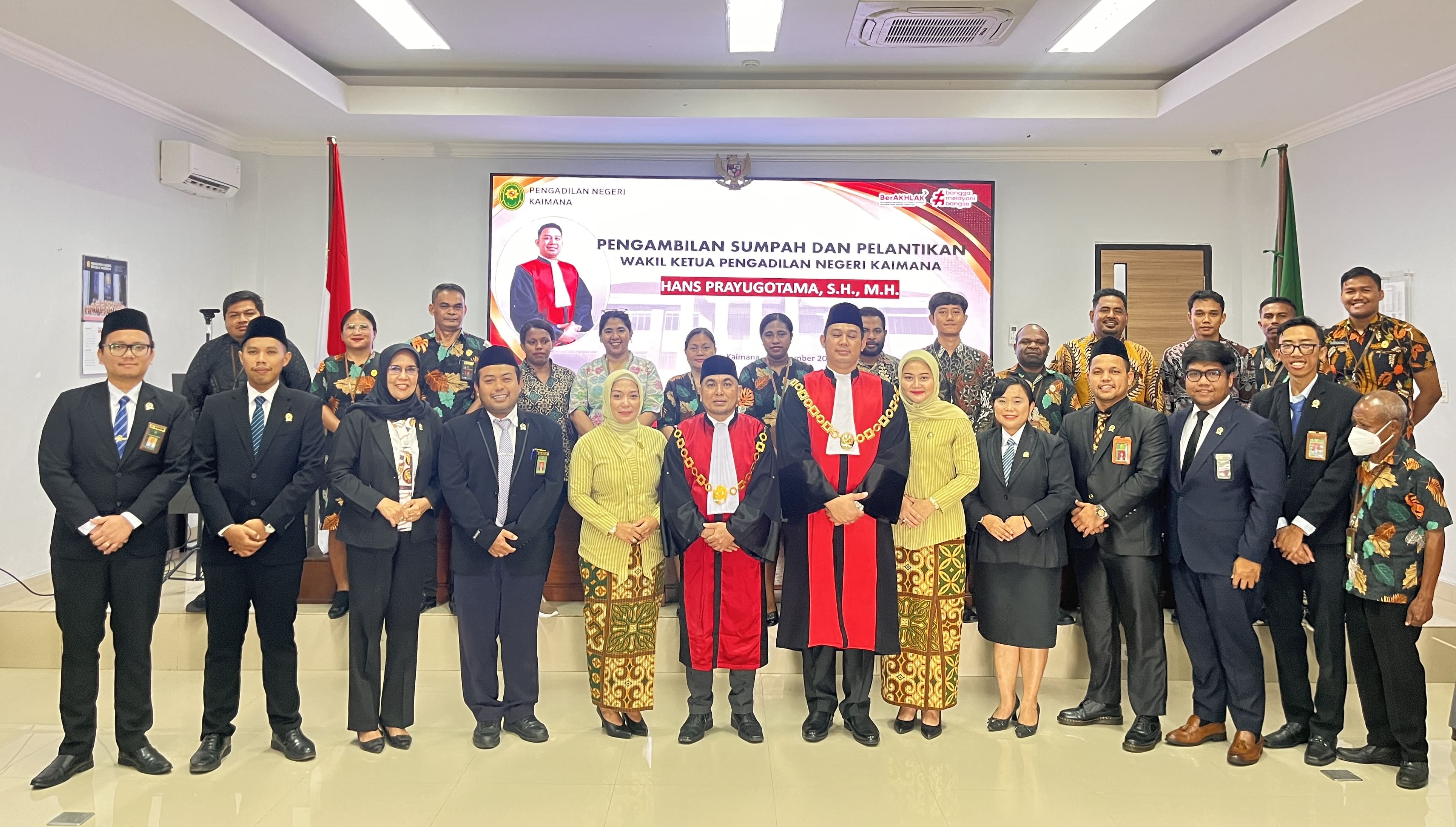 Pengambilan Sumpah dan Pelantikan Wakil Ketua Pengadilan Negeri Kaimana, Hans Prayugotama, S.H., M.H.