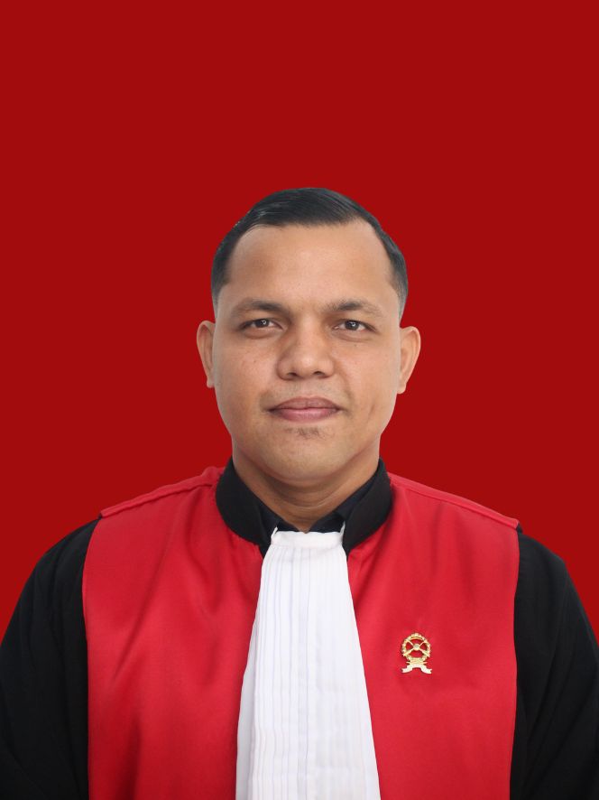 Foto Roytomi Isabilton, S.H.